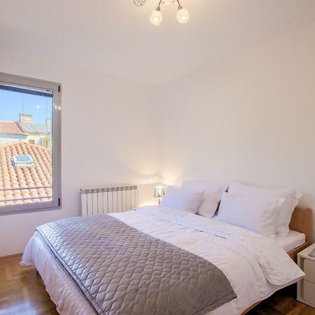 Apartment San Rocco Center Pula Exteriér fotografie