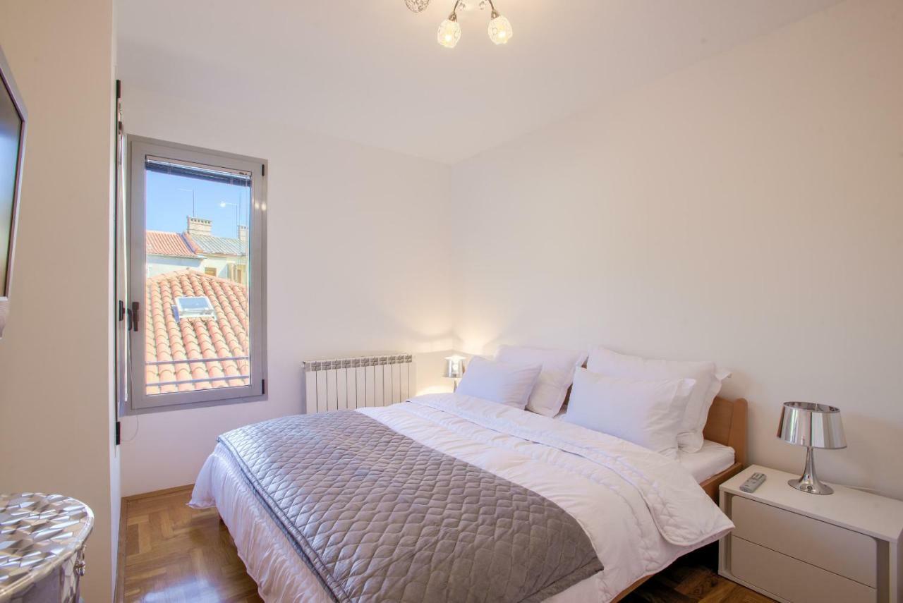 Apartment San Rocco Center Pula Exteriér fotografie