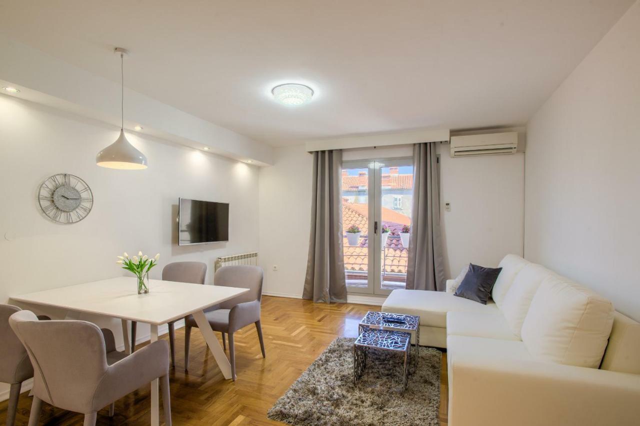 Apartment San Rocco Center Pula Exteriér fotografie
